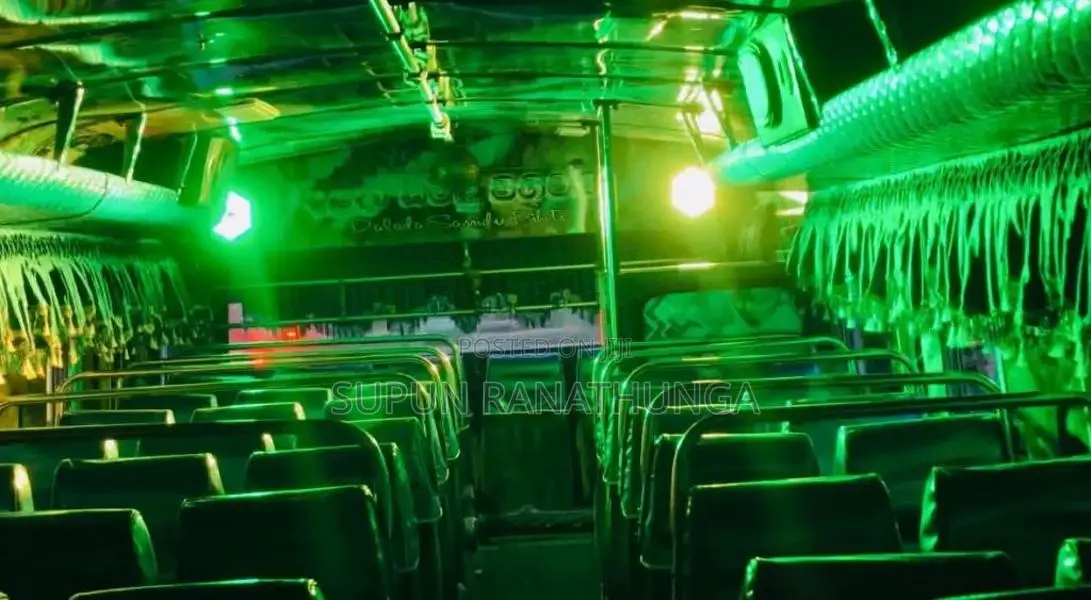 Eicher Skyline 2017 Bus (Used)