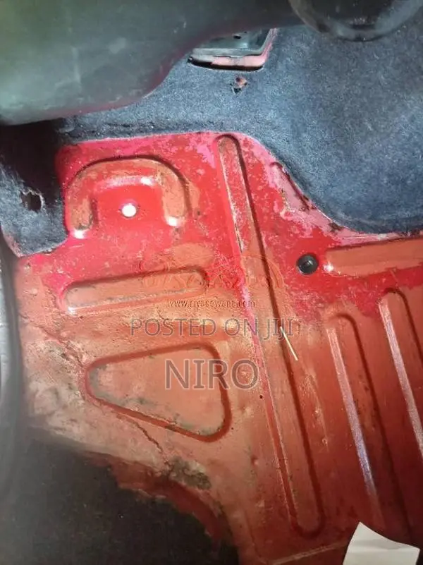 Tata Dimo BattA 2010 Lorry (Used)
