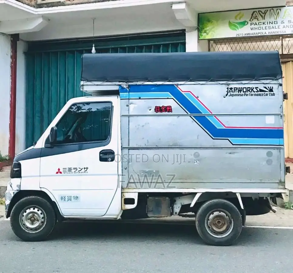Mitsubishi U61T 2001 Lorry (Used)