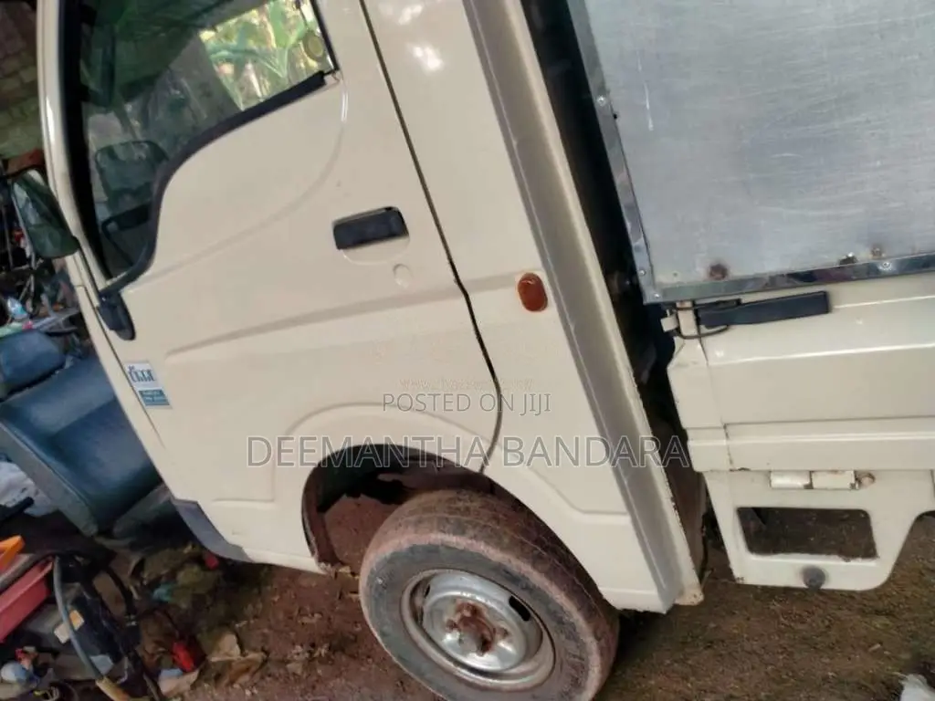 Tata Dimo Batta 2011 Lorry (Used)