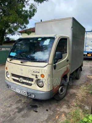 Tata Dimo Batta 2011 Lorry (Used)