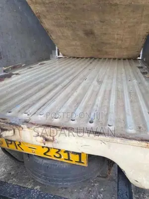 Tata Dimo Batta 2011 Lorry (Used)