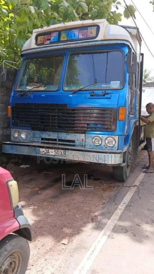 Ashok-Leyland Tusker 2006 Lorry (Used)