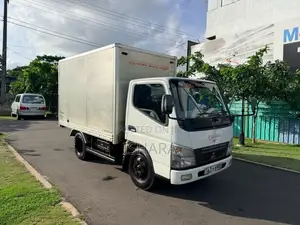 Mitsubishi Canter 2011 Lorry (Used)