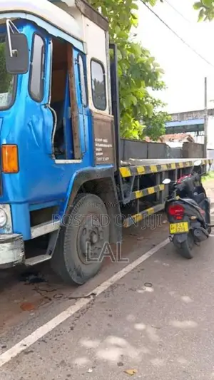 Ashok-Leyland Tusker 2006 Lorry (Used)