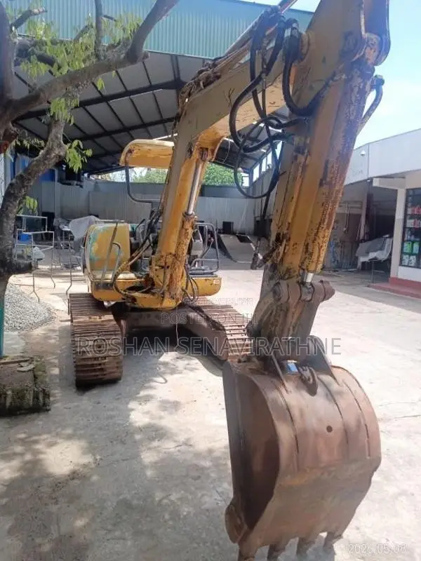 Komatsu Pc40-7 2016 Heavy-Duty Unregistered (Recondition)