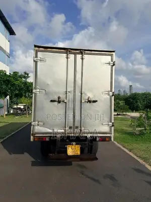 Mitsubishi Canter 2011 Lorry (Used)