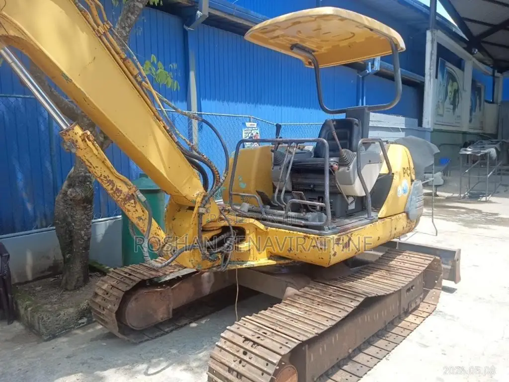 Komatsu Pc40-7 2016 Heavy-Duty Unregistered (Recondition)