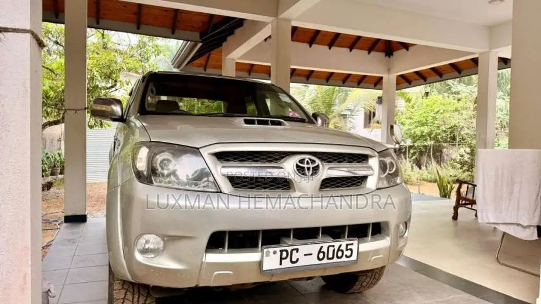 Toyota Hilux 2006 Pickup (Used)