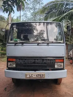 Ashok-Leyland E Comet 1112 2006 Lorry (Used)