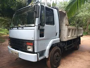 Ashok-Leyland E Comet 1112 2006 Lorry (Used)