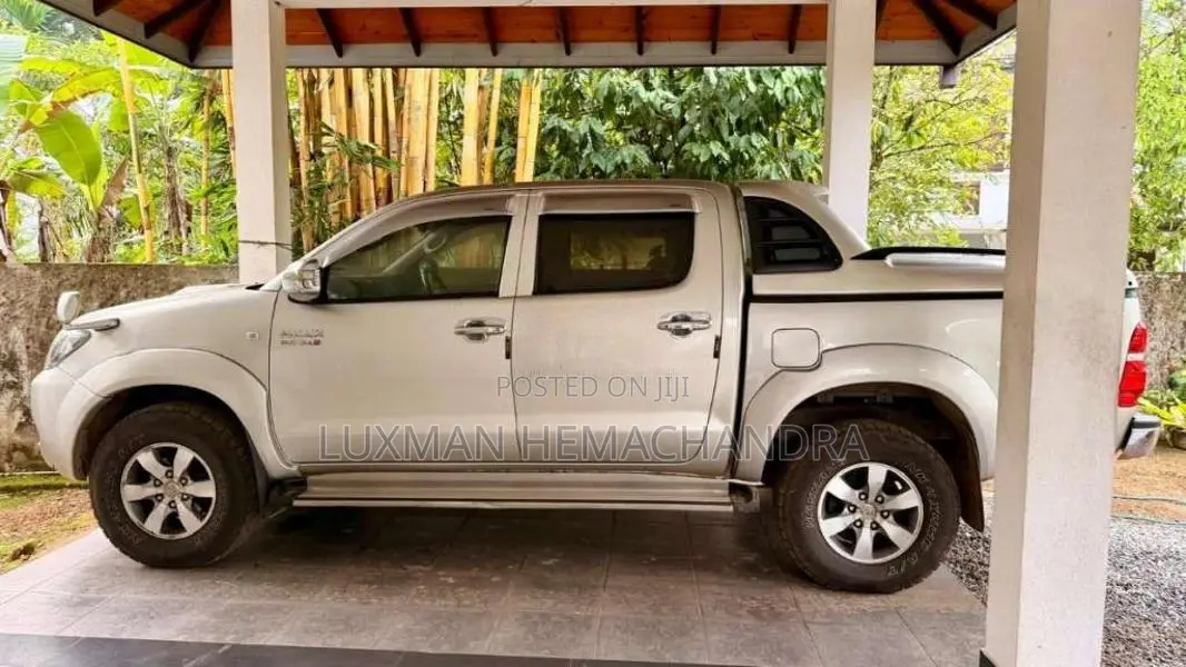 Toyota Hilux 2006 Pickup (Used)