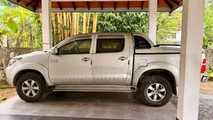 Toyota Hilux 2006 Pickup (Used)