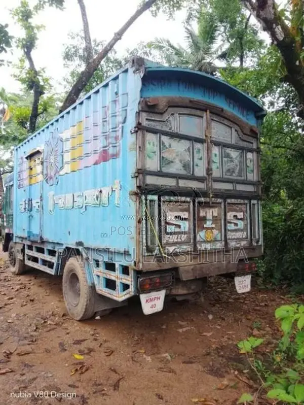 Ashok-Leyland Leyland 1999 Lorry (Used)