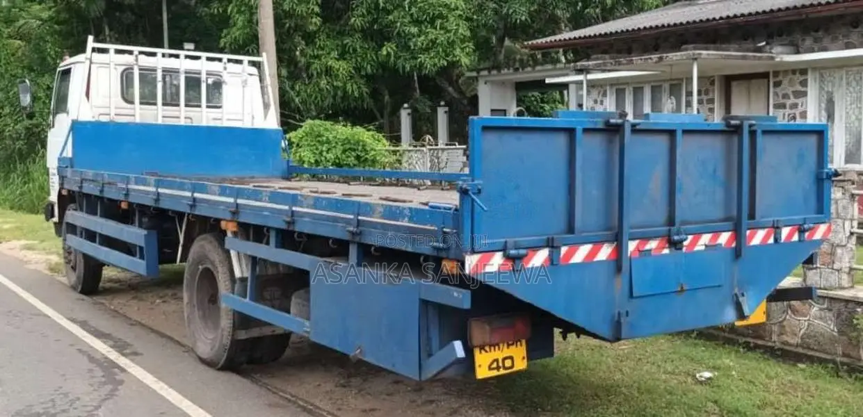 Tata 1109 Carrier 2006 Lorry (Used)