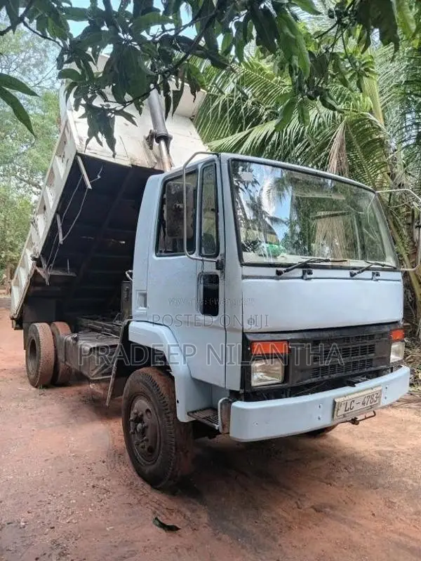 Ashok-Leyland E Comet 1112 2006 Lorry (Used)