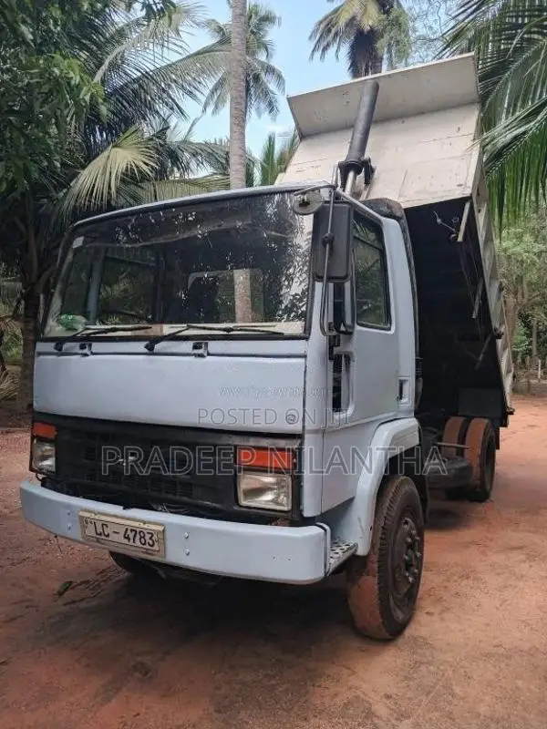 Ashok-Leyland E Comet 1112 2006 Lorry (Used)