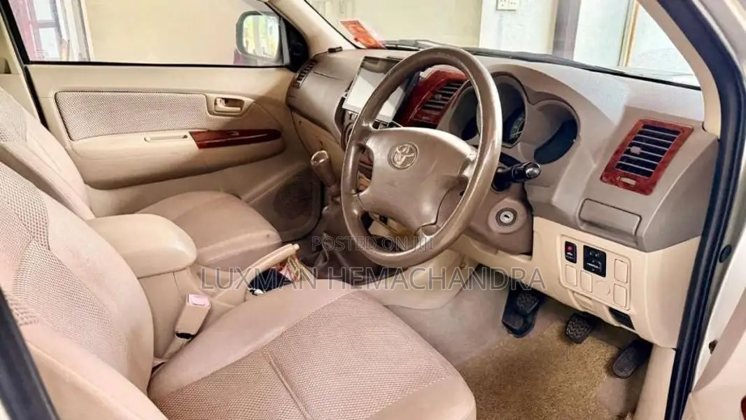 Toyota Hilux 2006 Pickup (Used)