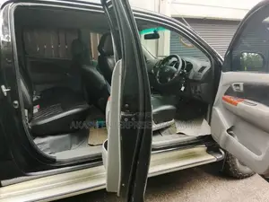 Toyota Hilux 2007 Pickup (Used)