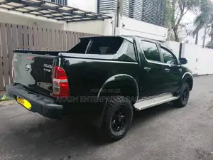 Toyota Hilux 2007 Pickup (Used)