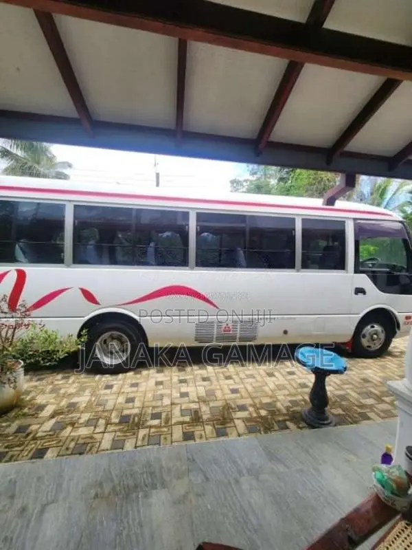 Mitsubishi Rosa 2006 Bus (Used)