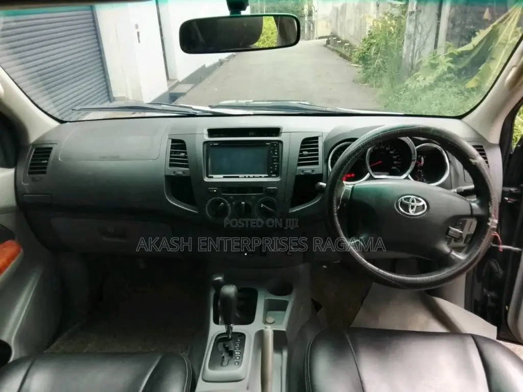 Toyota Hilux 2007 Pickup (Used)