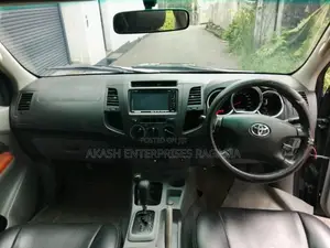 Toyota Hilux 2007 Pickup (Used)