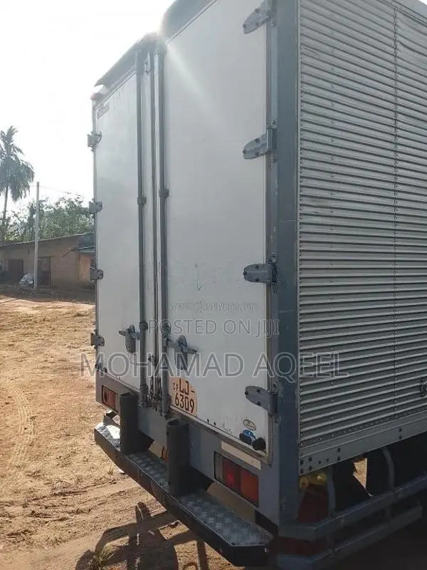Mitsubishi Canter 2007 Lorry (Used)