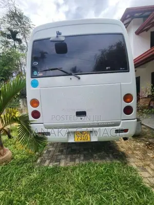 Mitsubishi Rosa 2006 Bus (Used)