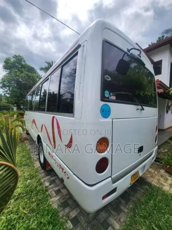 Mitsubishi Rosa 2006 Bus (Used)