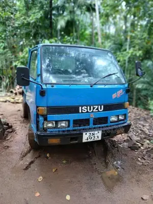 Isuzu Tipper 1977 Lorry (Used)