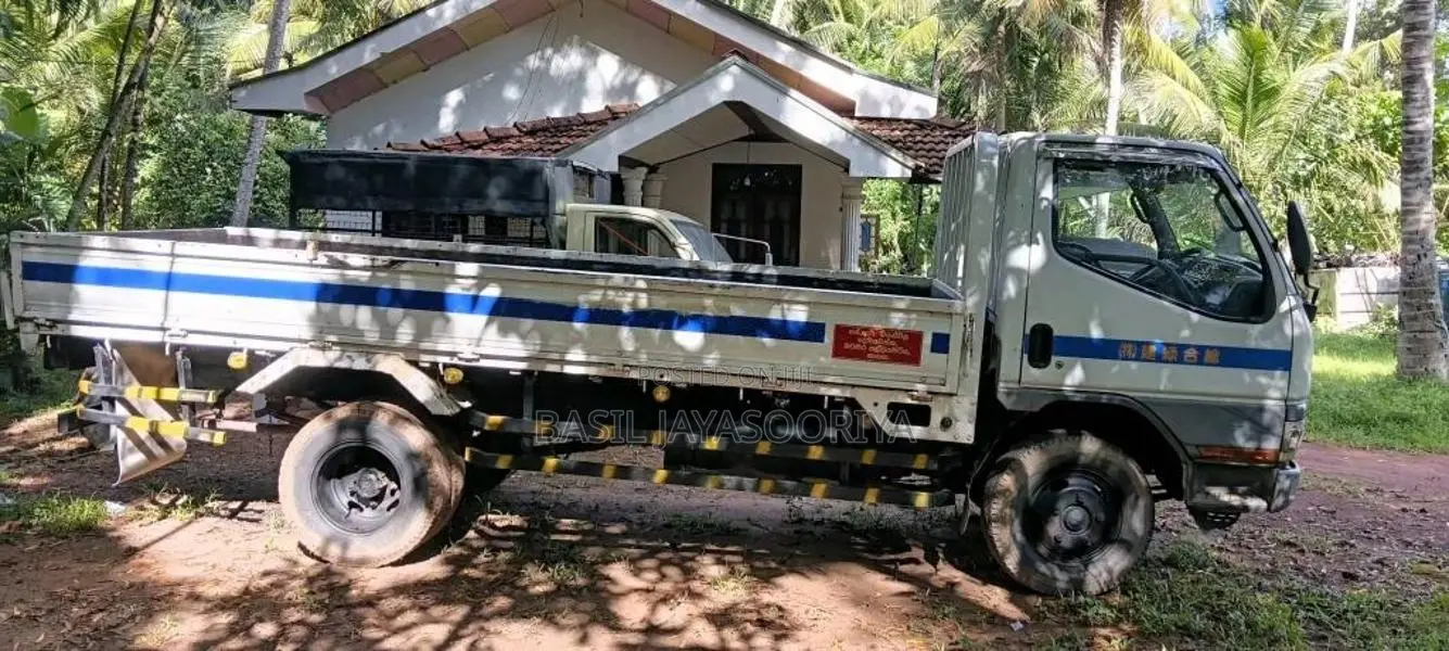 Mitsubishi Canter 1980 Lorry (Used)