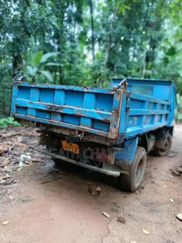 Isuzu Tipper 1977 Lorry (Used)