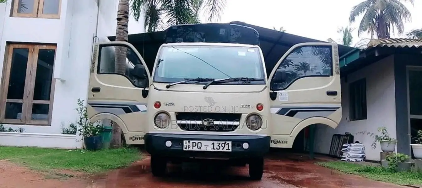 Tata Dimo Batta 2011 Lorry (Used)