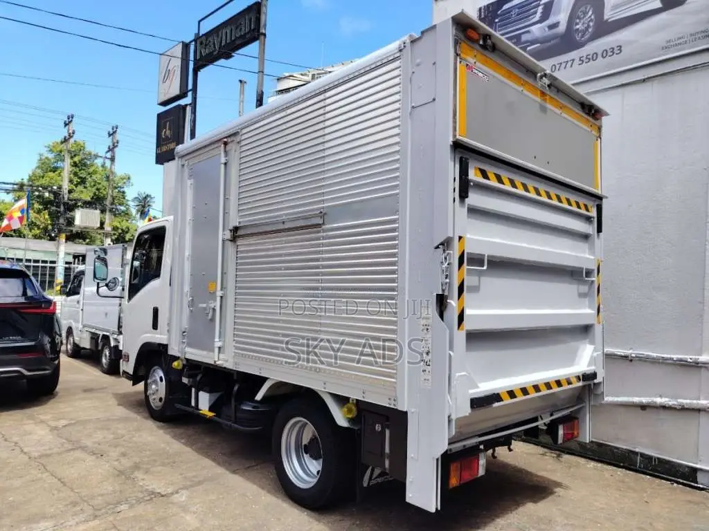 Isuzu ELF 2018 Lorry Unregistered (Recondition)