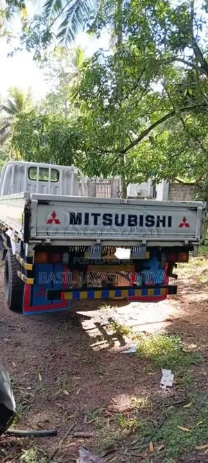 Mitsubishi Canter 1980 Lorry (Used)