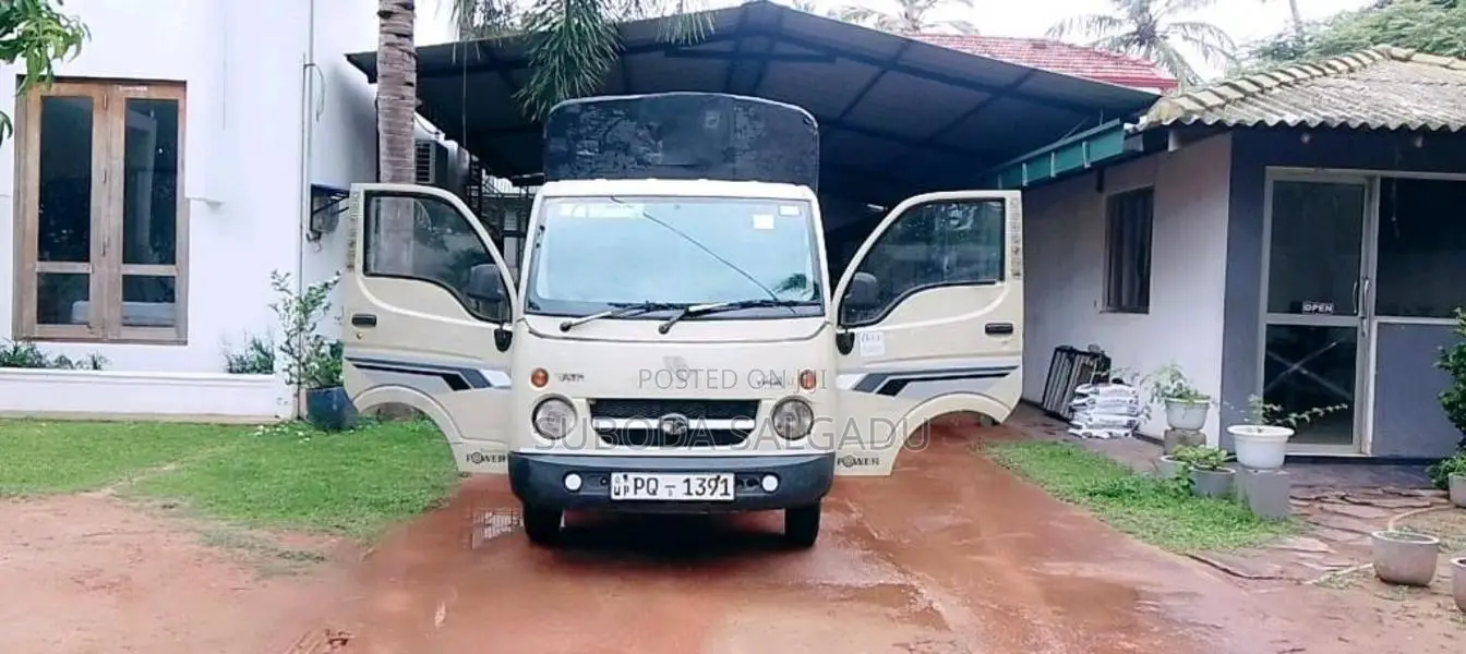 Tata Dimo Batta 2011 Lorry (Used)