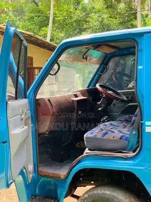 Isuzu Elf CrewCab 1980 Lorry (Used)