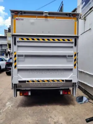 Isuzu ELF 2018 Lorry Unregistered (Recondition)