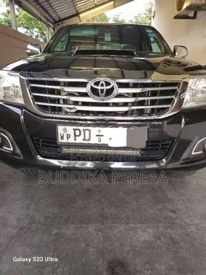 Toyota Hilux Vigo Champ 2012 Pickup (Used)