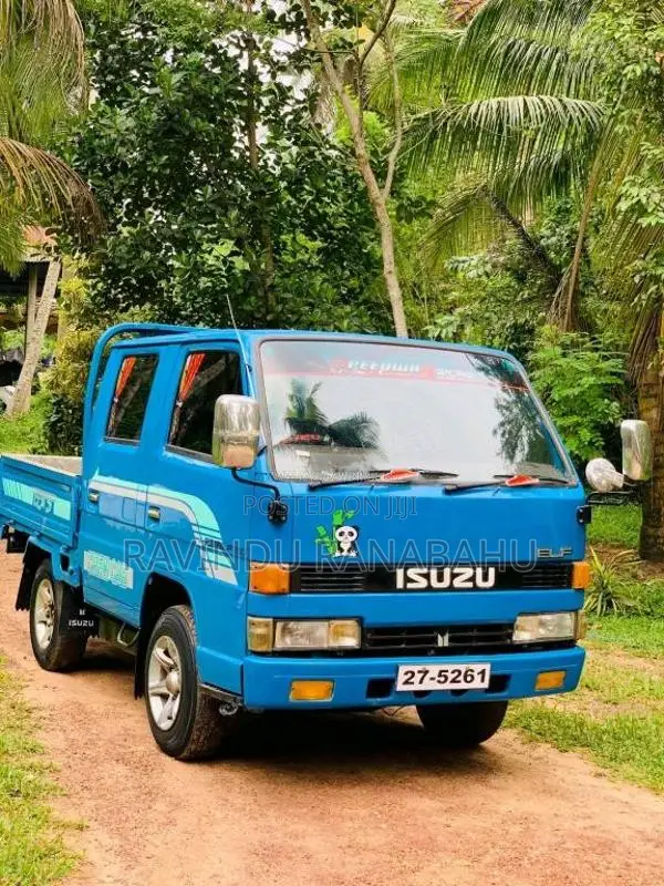 Isuzu Elf CrewCab 1980 Lorry (Used)