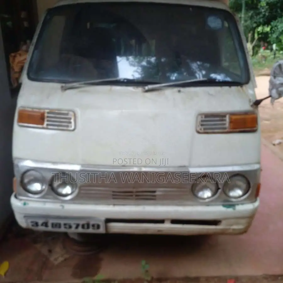 Mitsubishi Delica 1977 Lorry (Used)
