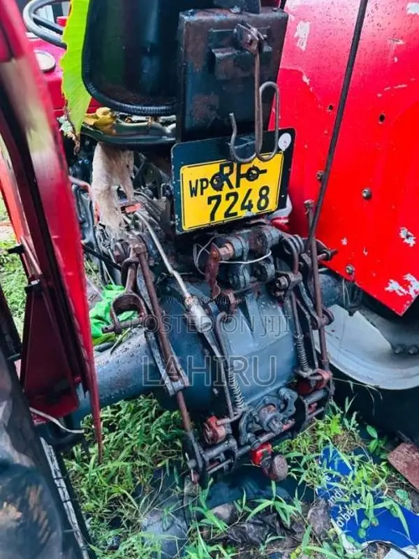 Massey-Ferguson 240 2014 Tractor (Used)