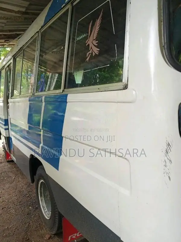 Mitsubishi Rosa 1982 Bus (Used)