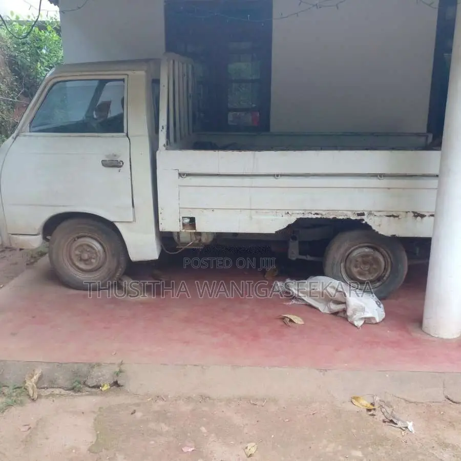 Mitsubishi Delica 1977 Lorry (Used)