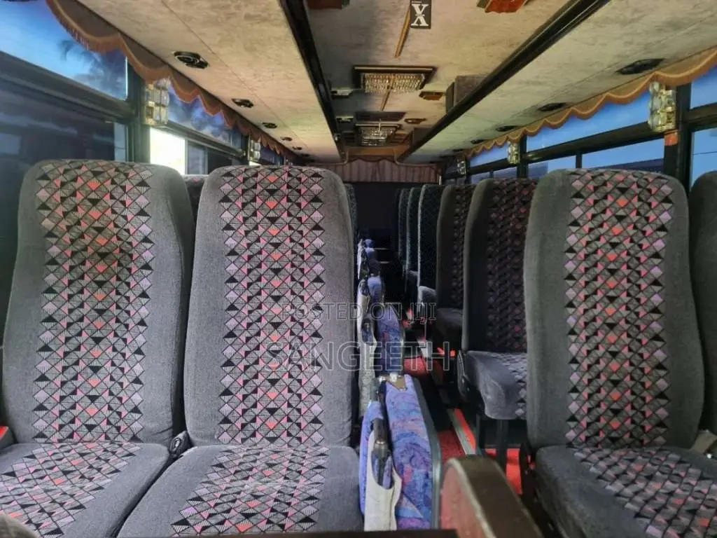 Mitsubishi Fuso 1993 Bus (Used)