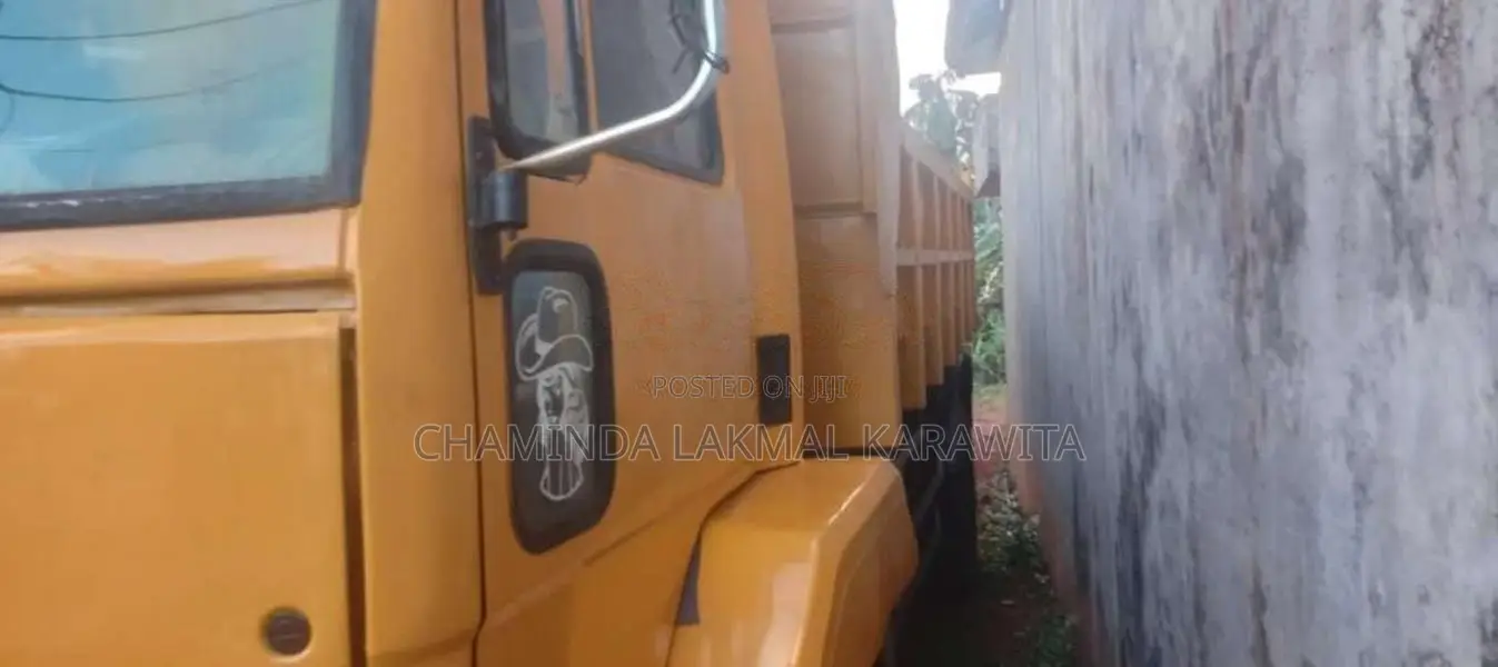 Ashok-Leyland Cargo 2010 Lorry (Used)