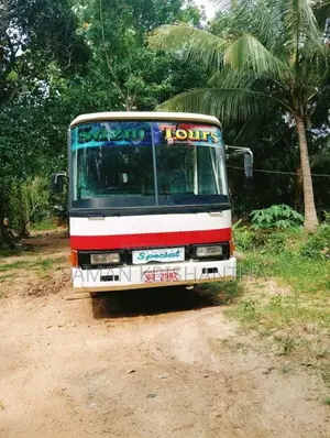 Nissan UD 1989 Bus (Used)