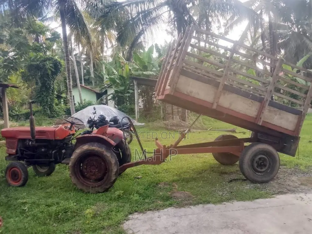 Kubota Kubota 2000 Tractor (Used)