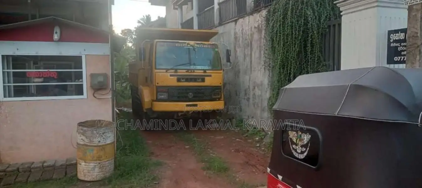 Ashok-Leyland Cargo 2010 Lorry (Used)